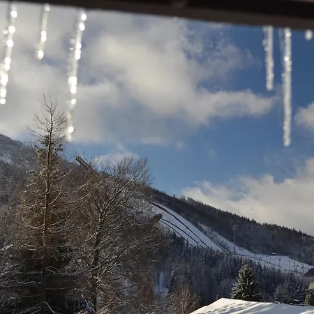 Homestay Dame Vam - 4 Se Sdilenou Kuchyni, Kapacita Max 9 Osob