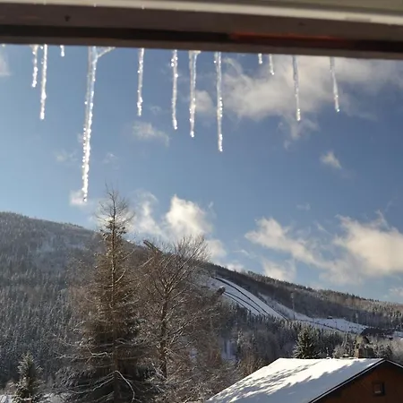 Homestay Dame Vam - 4 Se Sdilenou Kuchyni, Kapacita Max 9 Osob Harrachov